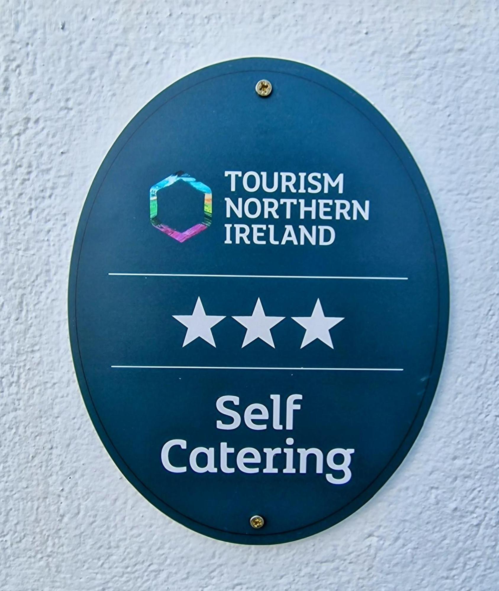 Dunluce 1 - Parking Permit For Golf - 10min Walk