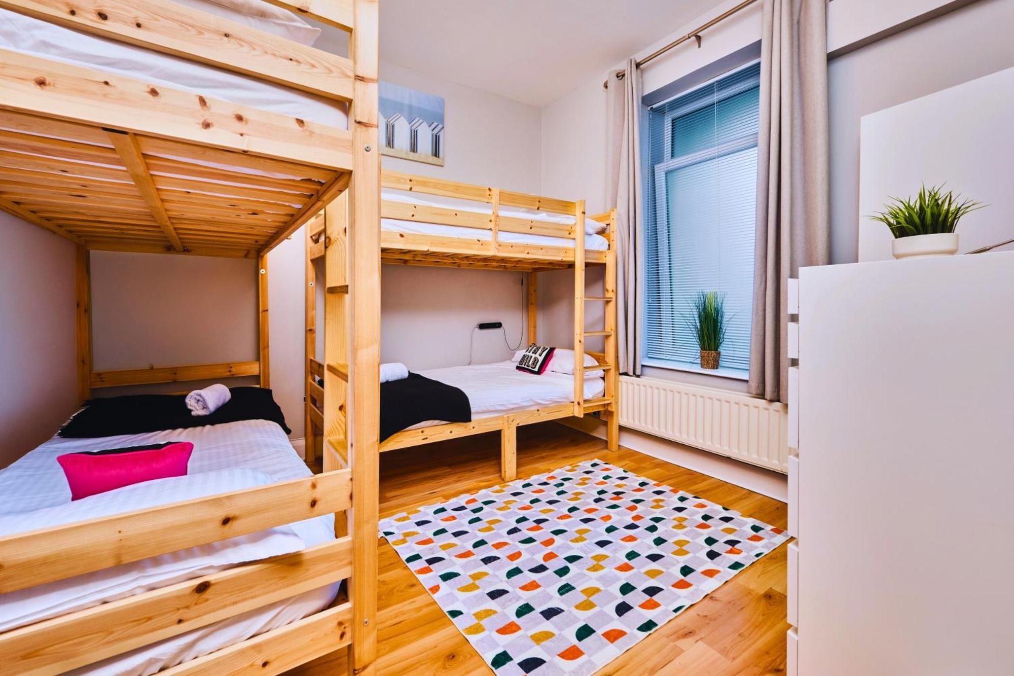 Dunluce 1 - Parking Permit For Golf - 10min Walk Apartment
